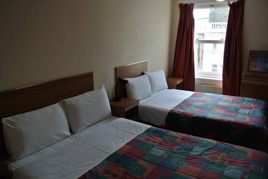 Carlton Hotel Λονδίνο Δωμάτιο φωτογραφία